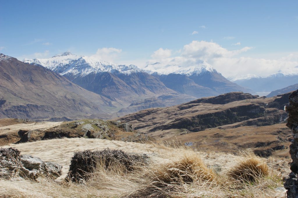 Pisa mountain range in New Zealand with snow